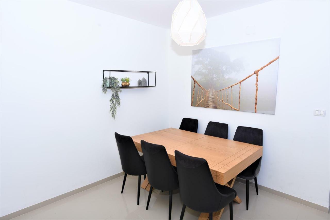 Aristone Luxury Apartment Tiberias Exterior foto